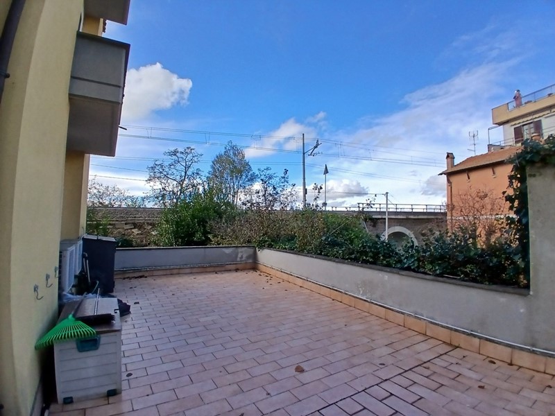 Casa Indipendente in Vendita a Castelnuovo di Porto, 145'000€, 80 m², con Box