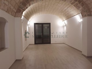 Immobile commerciale in Vendita a Bari, 48'000&euro;, 60 m²