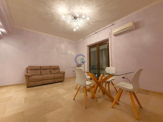 Quadrilocale in Affitto a Catanzaro, zona Stadio, 600€, 120 m², arredato