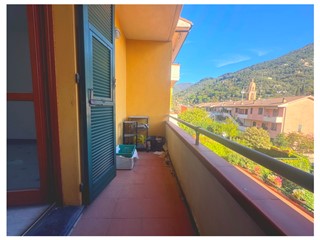 Quadrilocale in Vendita a Rapallo, 280'000&euro;, 110 m², con Box