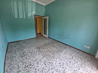 Trilocale in Vendita a Cremona, 60'000€, 80 m²