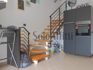 Trilocale in Affitto a Desio, zona Centro, 700€, 103 m²