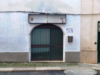 Immobile commerciale in Vendita a Casamassima, 35'000&euro;, 25 m²
