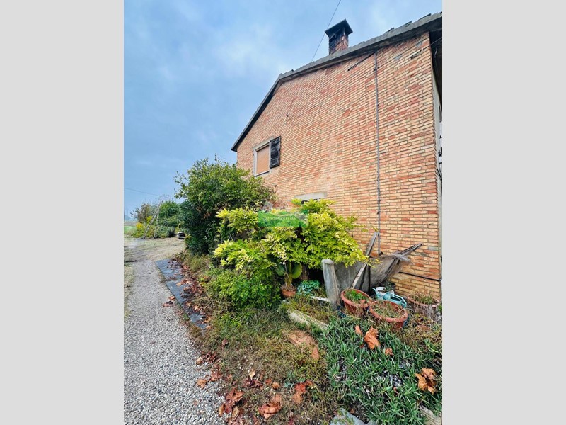 Casa Indipendente in Vendita a Ravenna, 450'000&euro;, 400 m², con Box
