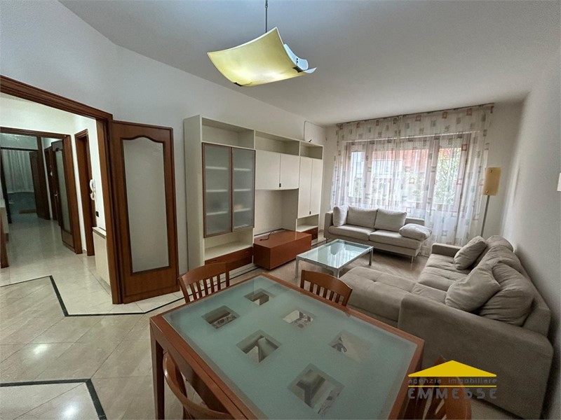 Quadrilocale in Vendita a Carrara, 210'000&euro;, 100 m²