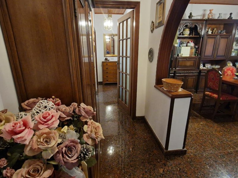 Appartamento in Vendita a Carrara, zona Marina di Carrara, 220'000&euro;, 97 m², arredato, con Box