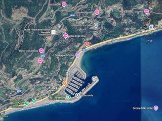 Casa di corte in Vendita a Finale Ligure, 404'400&euro;, 9219 m²