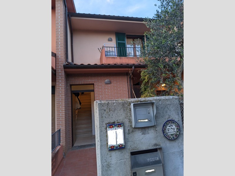 Bilocale in Vendita a Montopoli in Val d'Arno, zona Marti, 120'000&euro;, 64 m², con Box