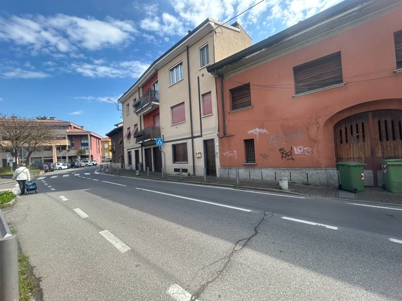Immobile commerciale in Affitto a Arcore, 500&euro;, 35 m²
