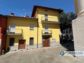 Quadrilocale in Vendita a Cologne, 165'000&euro;, 117 m²