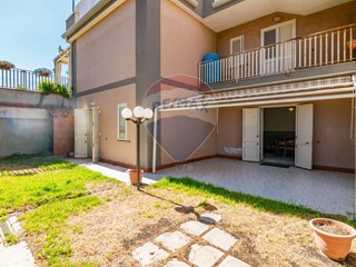 Trilocale in Vendita a Mascali, 85'000€, 77 m²