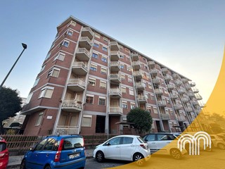 Trilocale in Vendita a Torino, 189'000€, 100 m²