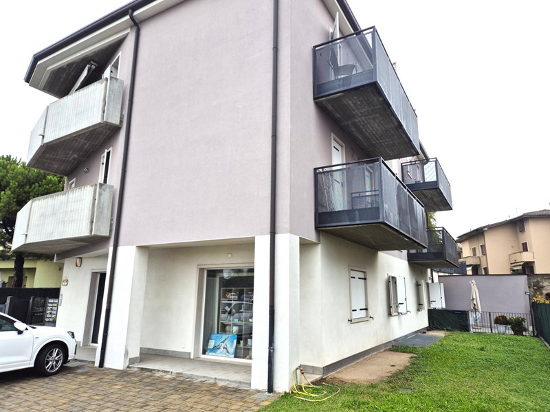 Ufficio in Vendita a San Pietro in Cariano, 250'000€, 88 m²