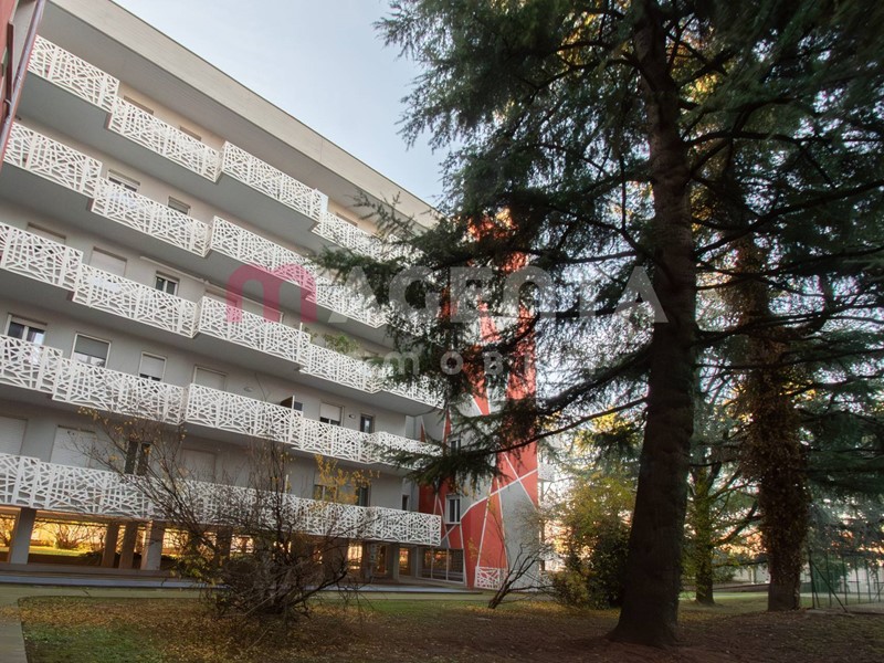 Quadrilocale in Vendita a Brescia, 255'000&euro;, 108 m²