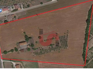 Terreno industriale in Vendita a Benevento, 650'000€, 58200 m²