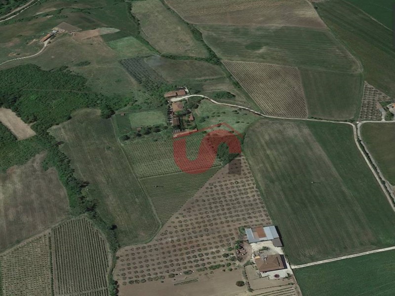 Terreno agricolo in Vendita a Benevento, 98'000€, 44000 m²