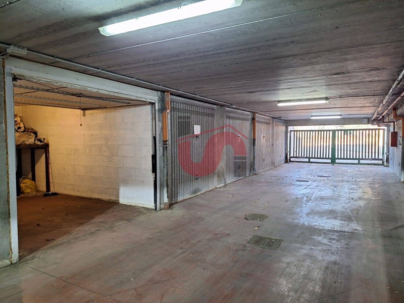 Box in Vendita a Benevento, 21'000€, 15 m²