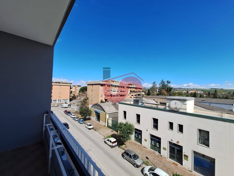 Appartamento in Vendita a Benevento, 190'000€, 180 m²