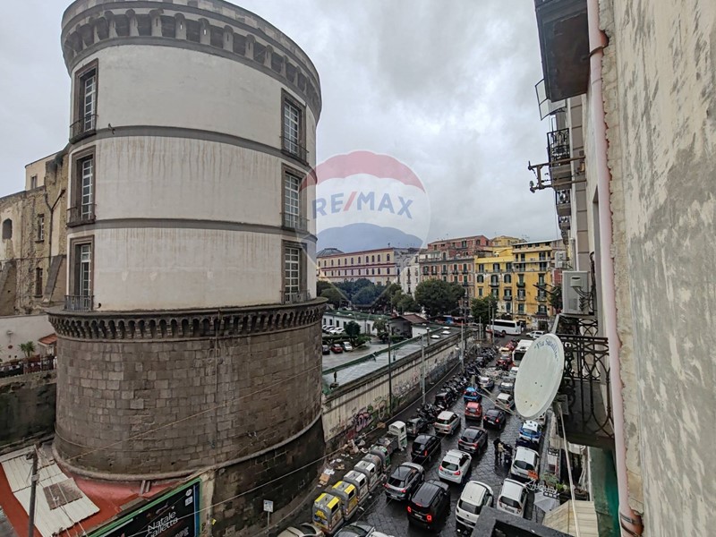 Appartamento in Vendita a Napoli, 295'000€, 130 m²