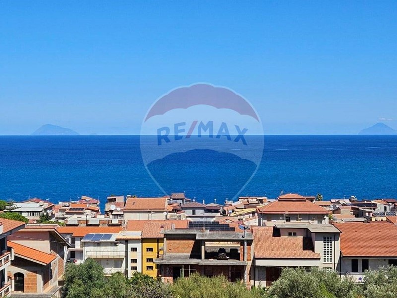 Quadrilocale in Vendita a Acquedolci, 125'000&euro;, 90 m²