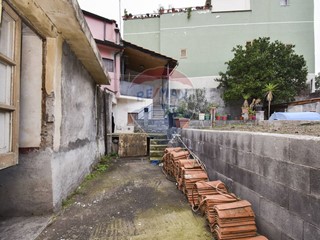 Casa Indipendente in Vendita a Catania, 160'000&euro;, 145 m²