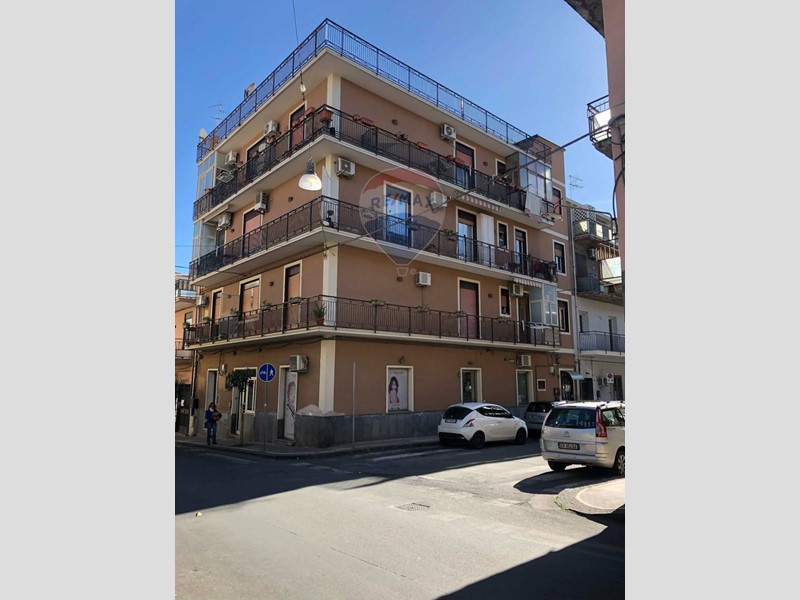 Trilocale in Vendita a Misterbianco, 109'000€, 94 m²