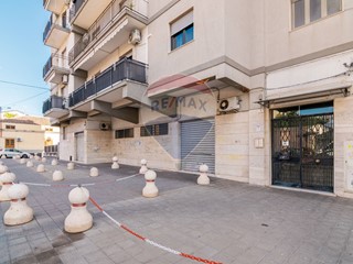 Appartamento in Vendita a Catania, 140'000€, 132 m²