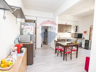 Casa Indipendente in Vendita a Caltagirone, 27'000&euro;, 80 m²