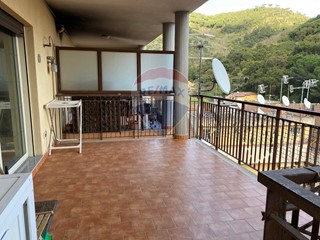 Appartamento in Vendita a Messina, 140'000€, 133 m²