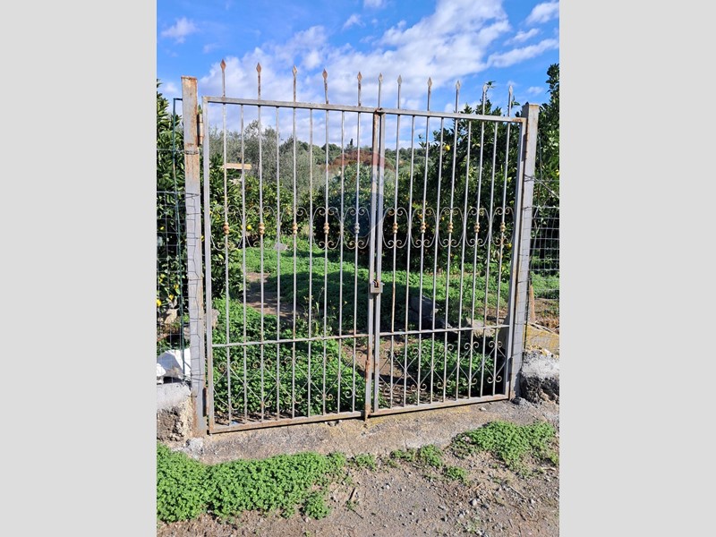 Terreno agricolo in Vendita a Paternò, 128'000€, 22000 m²