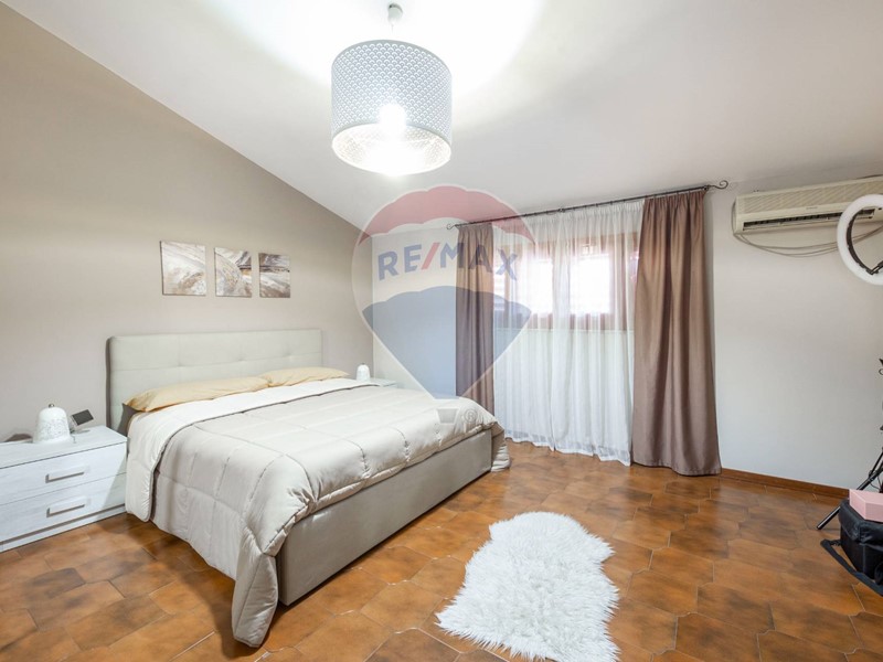 Appartamento in Vendita a Misterbianco, 149'000€, 186 m²