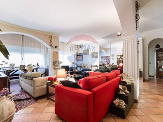 Trilocale in Vendita a Milano, 650'000€, 146 m²