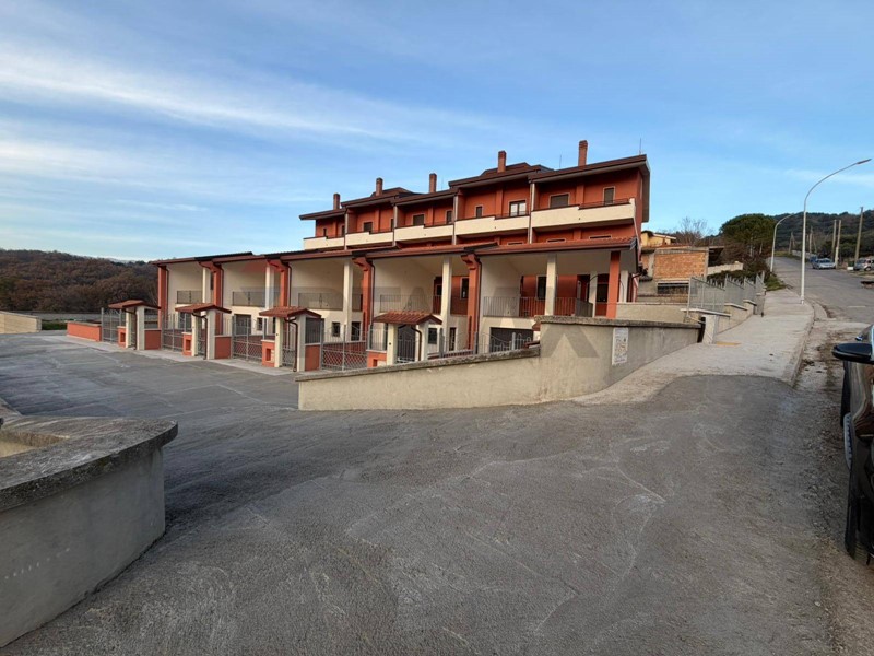 Appartamento in Vendita a Guardia Sanframondi, 125'000&euro;, 250 m²