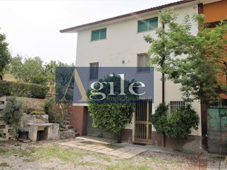 Casa Indipendente in Vendita a Cossignano, 138'000&euro;, 180 m²