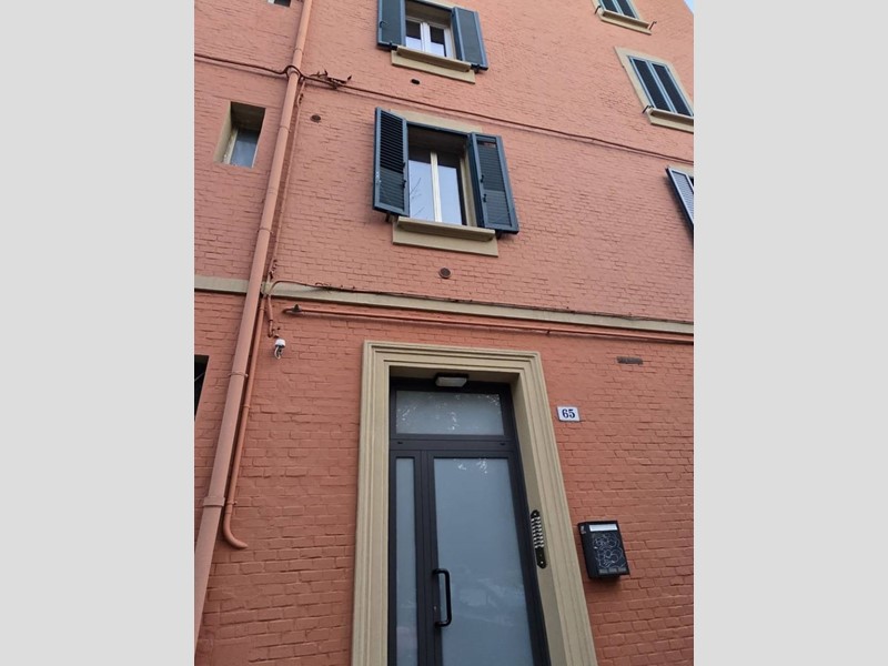 Bilocale in Vendita a Bologna, 168'000&euro;, 60 m²