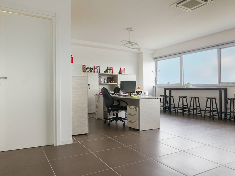 Ufficio in Vendita a Prato, 259'000&euro;, 124 m²
