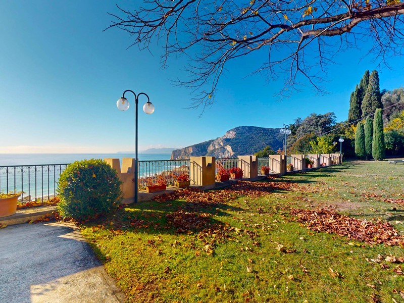 Appartamento in Vendita a Finale Ligure, 1'680'000&euro;, 176 m²