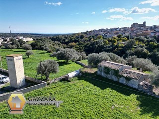 Rustico in Vendita a Canicattini Bagni, 79'000€, 80 m²