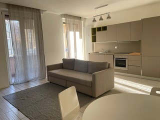 Bilocale in Affitto a Milano, 1'600€, 66 m²