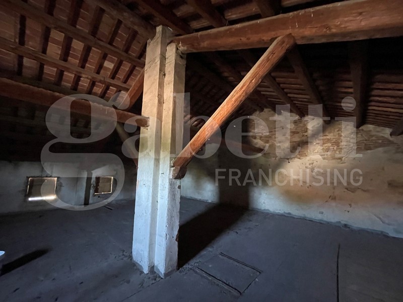 Casale in Vendita a Monselice, 185'000€, 625 m²