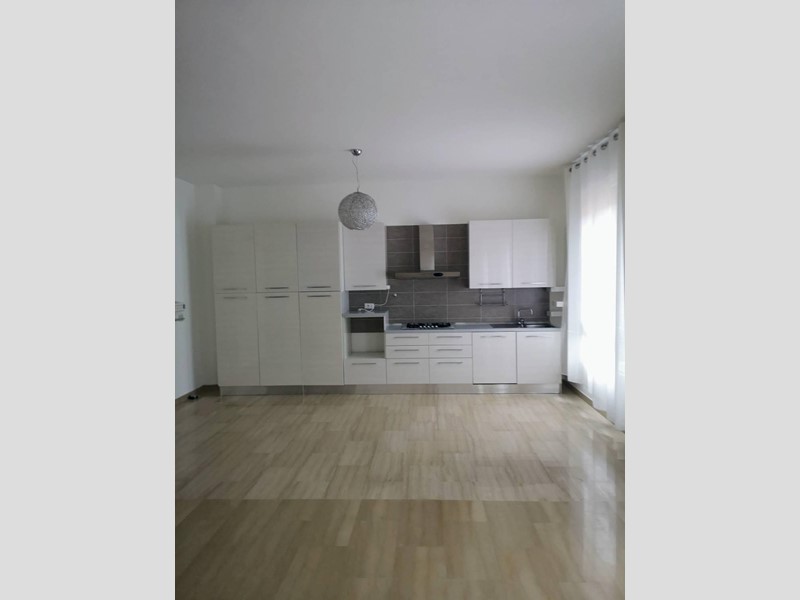 Trilocale in Affitto a Ferrara, 980€, 140 m²