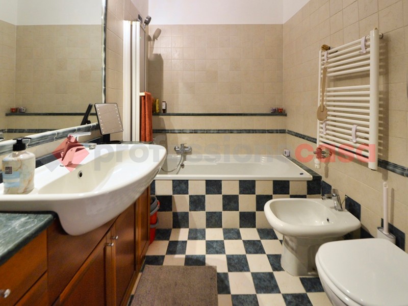 Bilocale in Vendita a Paderno Dugnano, 128'000&euro;, 70 m², arredato