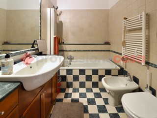 Bilocale in Vendita a Paderno Dugnano, 128'000&euro;, 70 m², arredato