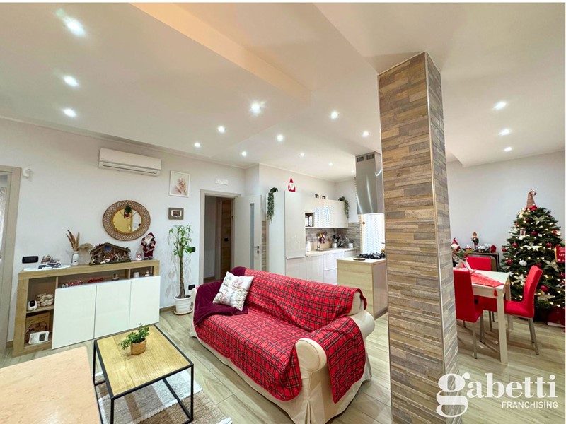 Trilocale in Vendita a Pomigliano d'Arco, 225'000&euro;, 70 m²