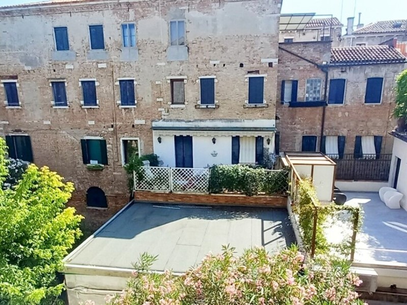 Appartamento in Vendita a Venezia, 535'000€, 130 m²