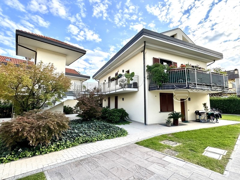 Quadrilocale in Affitto a Nerviano, 700€, 90 m²