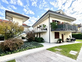 Quadrilocale in Affitto a Nerviano, 700€, 90 m²