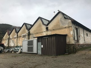 Capannone in Vendita a Luserna San Giovanni, 124'875&euro;, 1578 m²