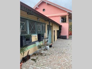 Quadrilocale in Vendita a Caselette, 104'250&euro;, 145 m²