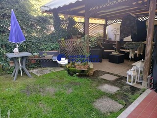 Quadrilocale in Vendita a Montignoso, zona Renella, 230'000€, 85 m², arredato